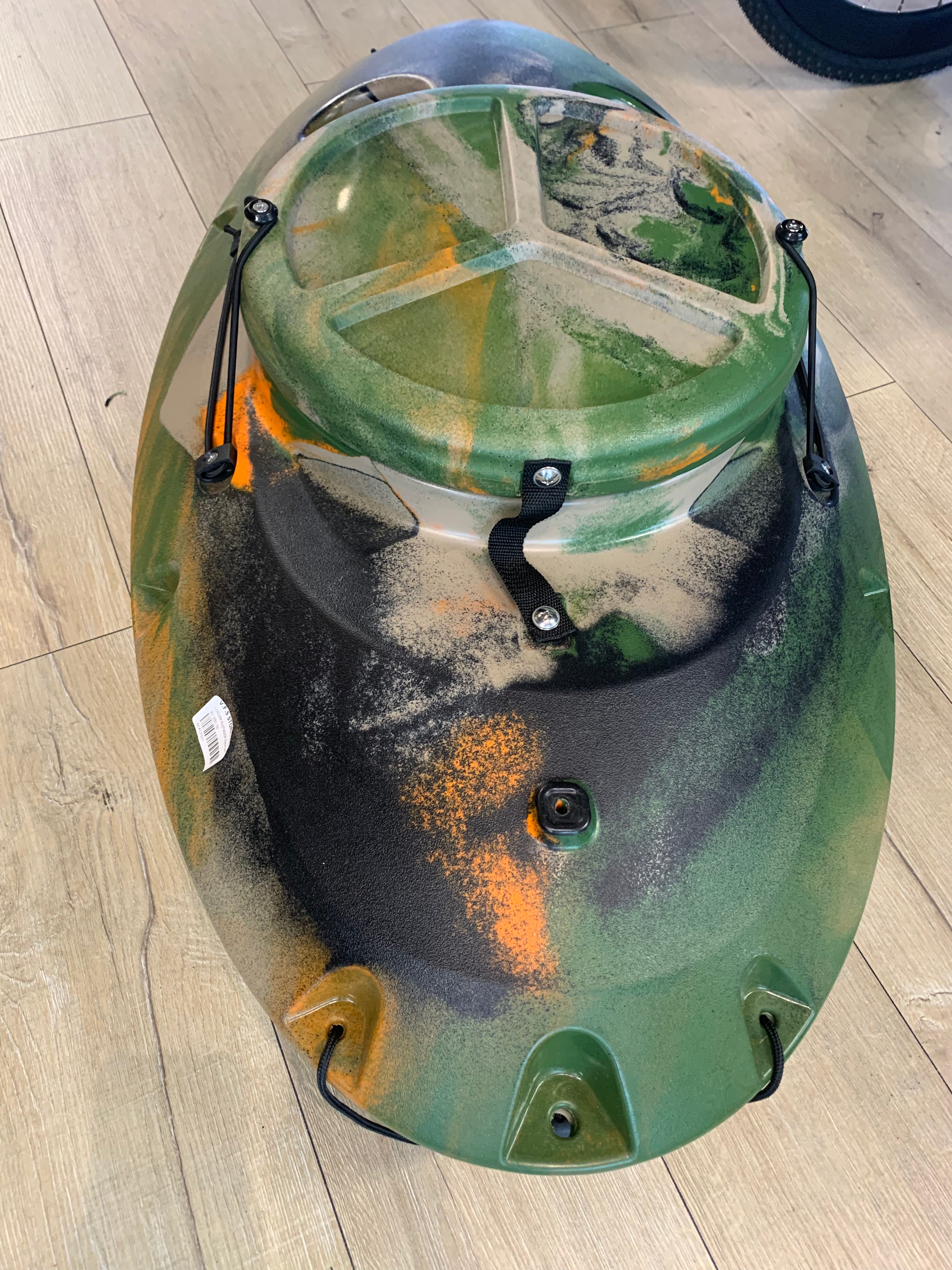 Cooler flotador y almacenaje para kayak